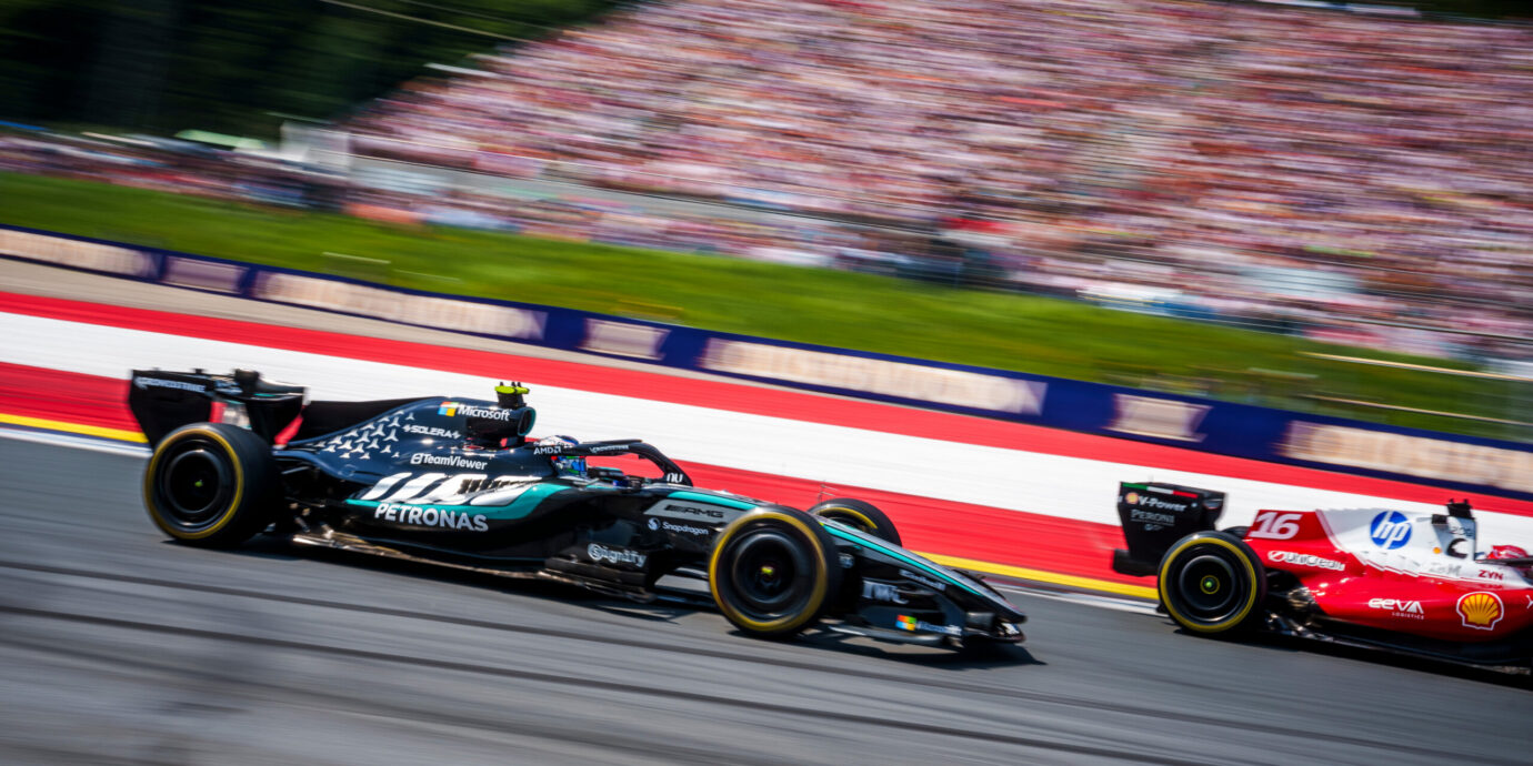 Asiantuntija pitää Mercedeksen Monza-päätöstä piikkinä Ferrarille