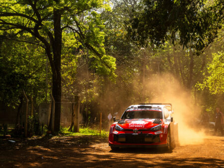 Sami Pajari johtaa dramaattista Paraguayn MM-rallia