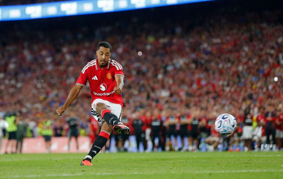 Manchester Unitedin kausi ja sen suuret unelmat kaatuvat yhteen suureen uhkakuvaan