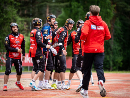 Joensuu palkkasi tulevien vuosien tähtijoukkueen pelinjohtajaksi vanhan kultasormensa Joensuu palkkasi tulevien vuosien tähtijoukkueen pelinjohtajaksi vanhan kultasormensa